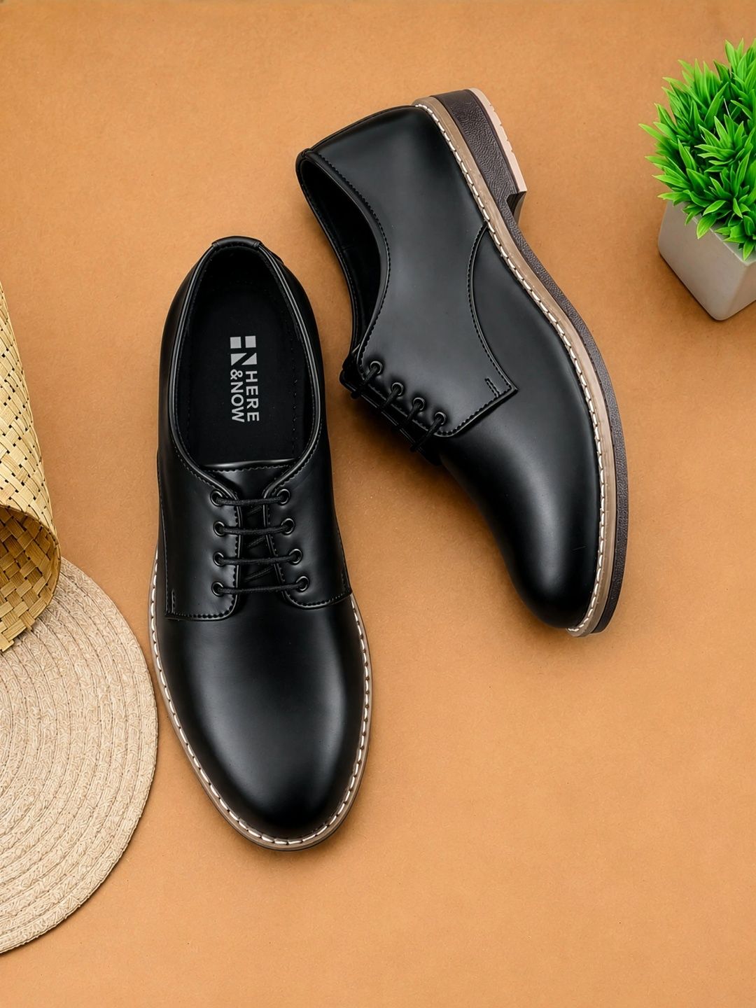 HERE&NOW HERE&NOW Men Pointed Toe Lace-Ups Derbys Formal Shoes