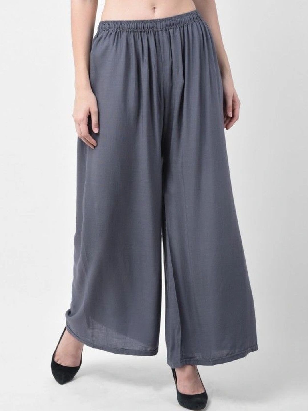 SRISARAS Women Relaxed Pleated Trousers