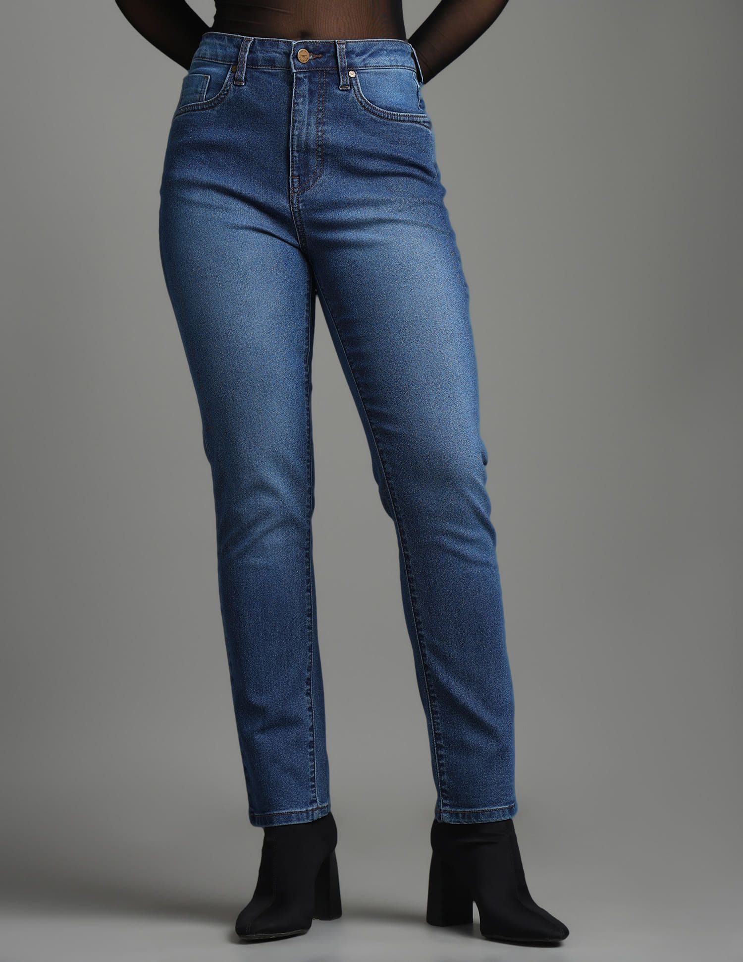 Flying Machine Flying Machine Women Slim Fit High-Rise Light Fade Stretchable Jeans