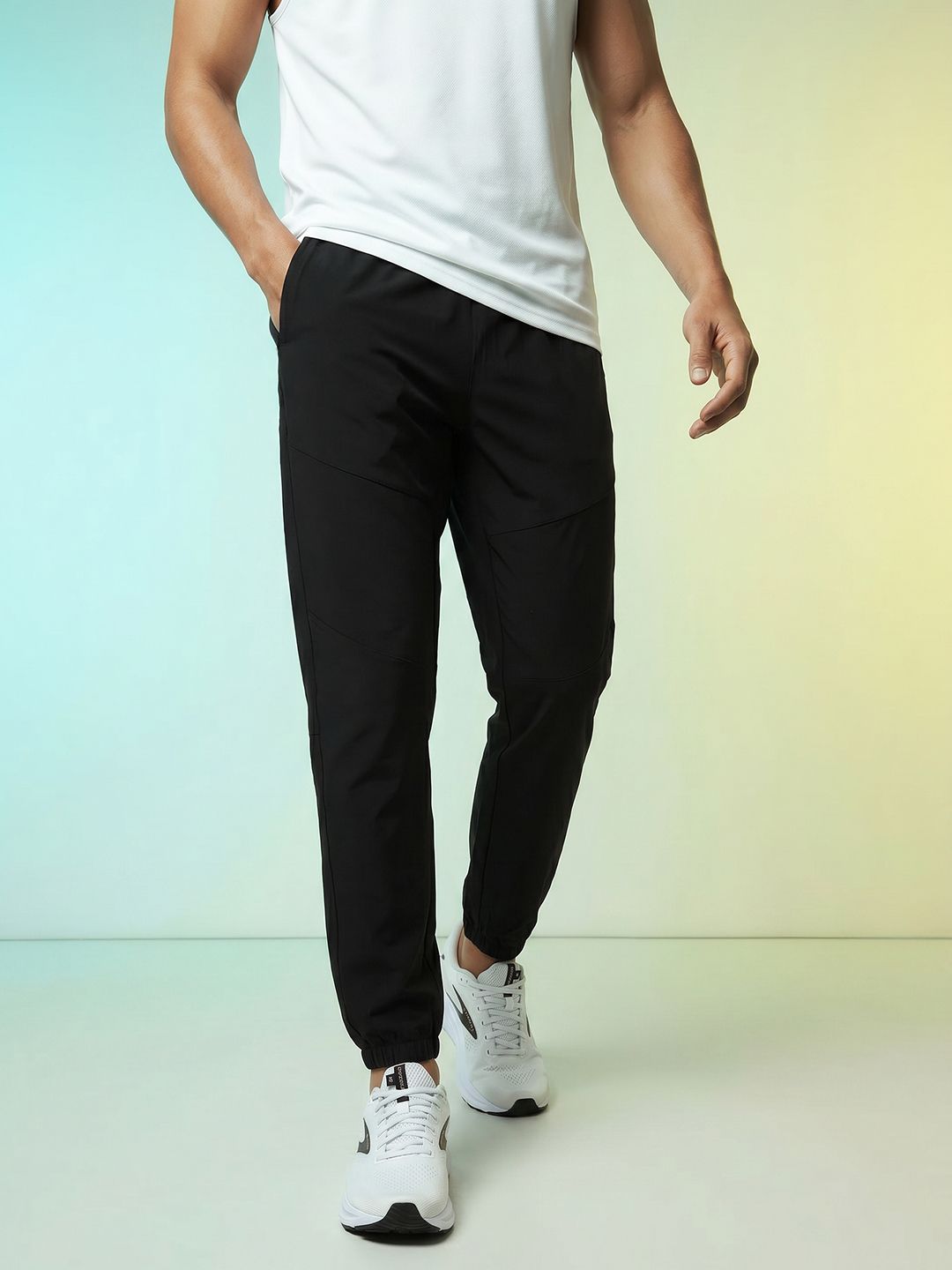 HRX by Hrithik Roshan Men Relaxed Fit Rapid-Dry Running Track Pants