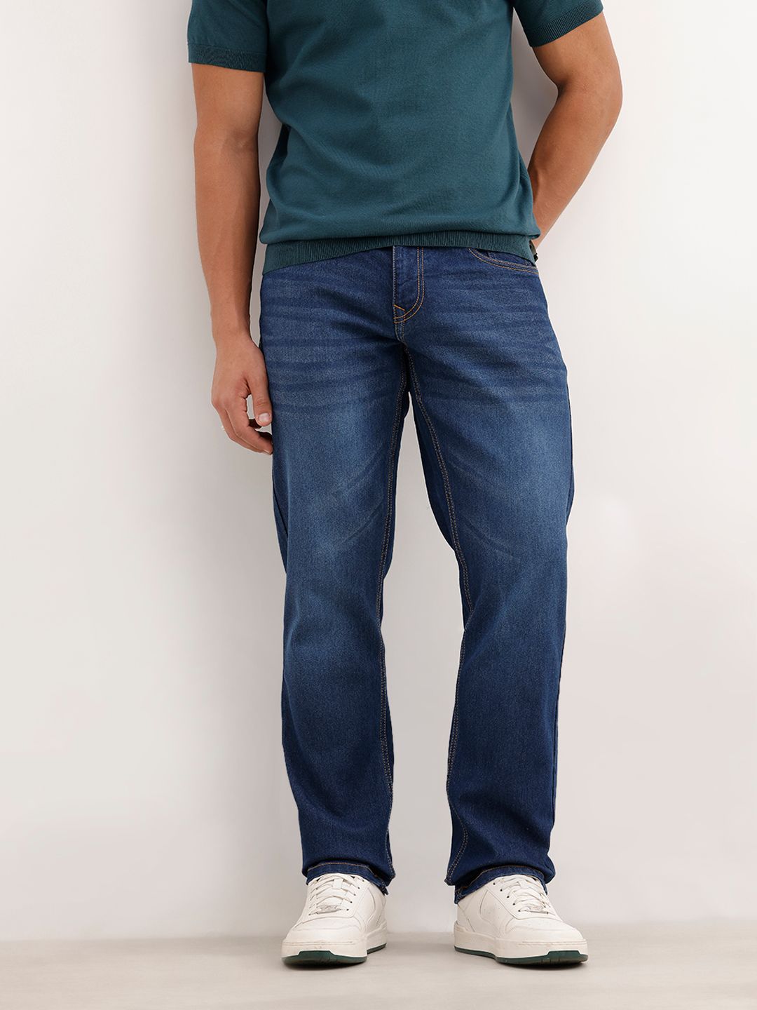 WROGN Men Straight Fit Light Fade Stretchable Jeans