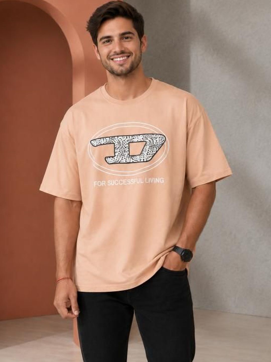 UTCV Men Brand Logo Printed Drop-Shoulder Sleeves T-shirt