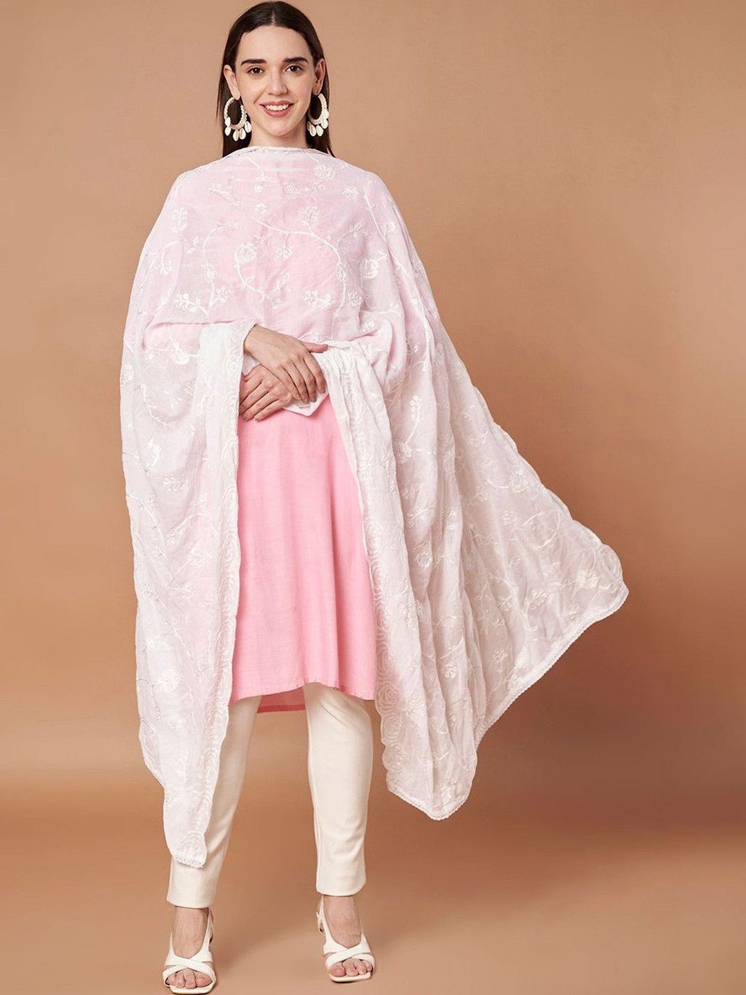 AKSHADEEP Floral Embroidered Chikankari Dupatta