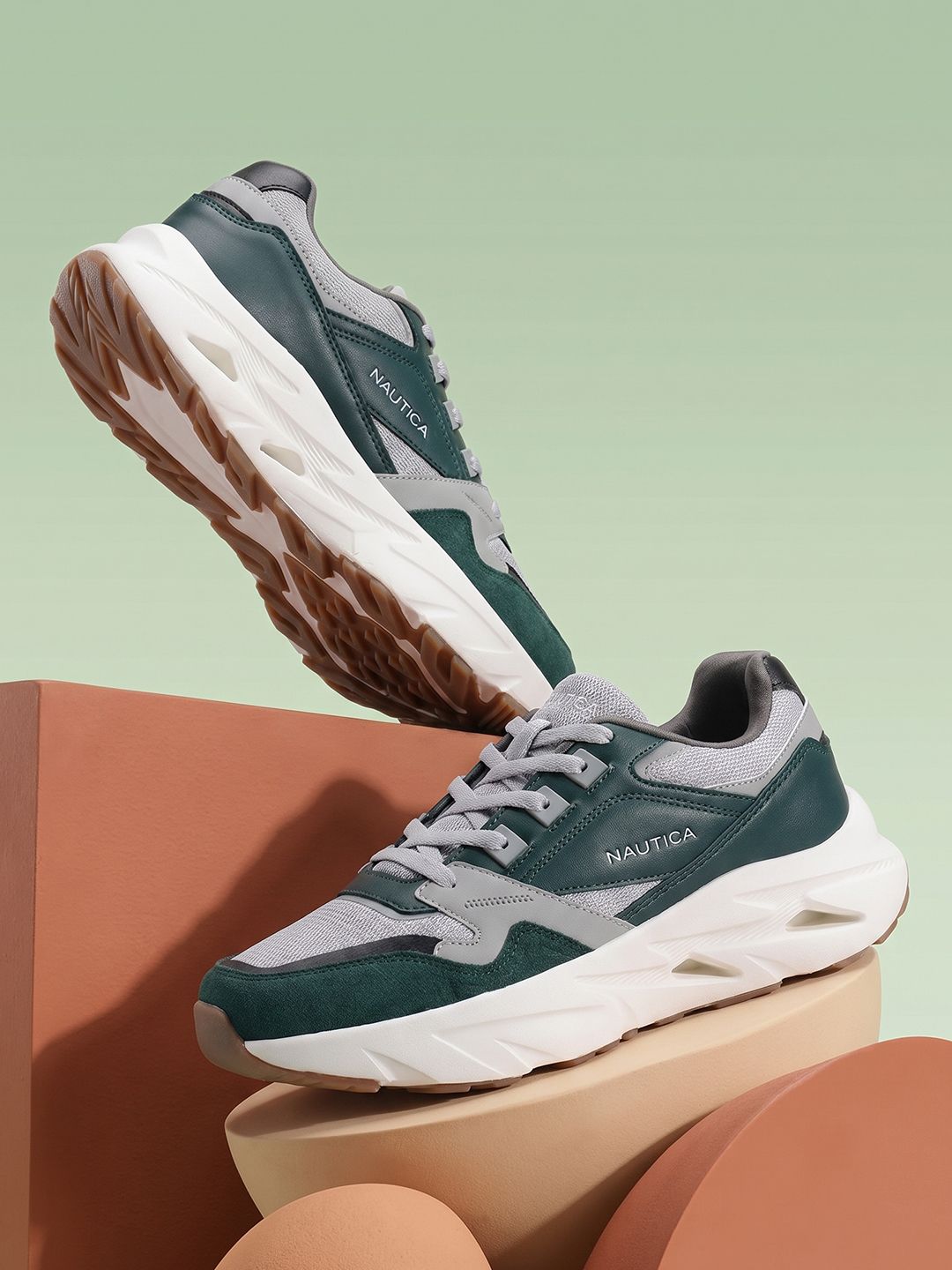Nautica Men Green Colourblocked Walking Shoes