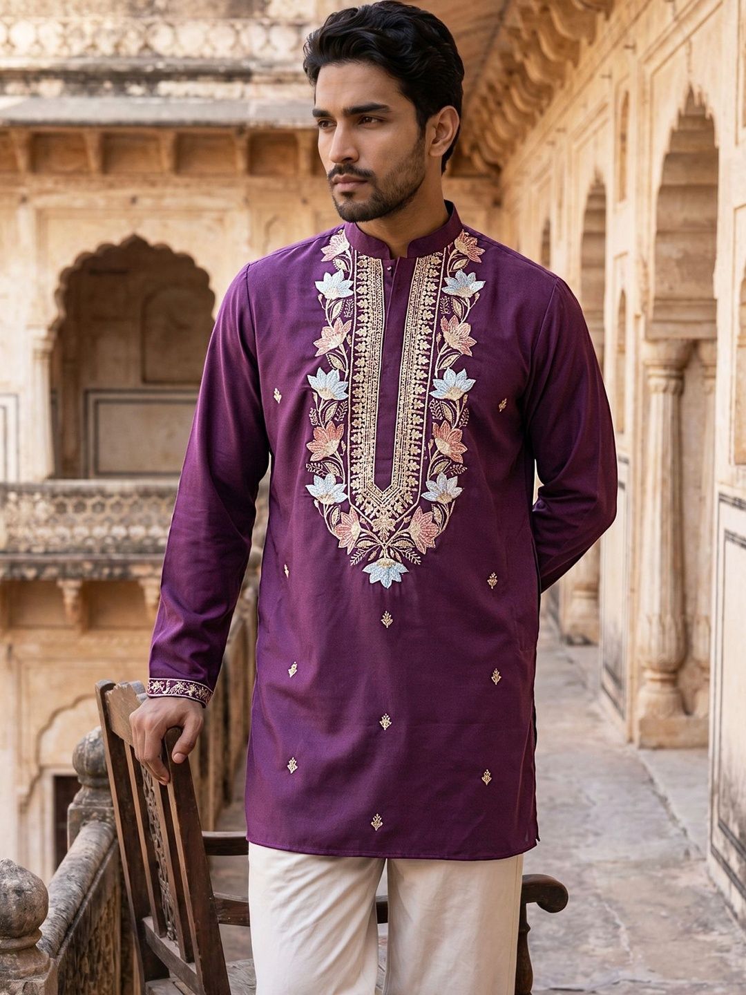 Jompers Men Embellished Thread Work Kurta