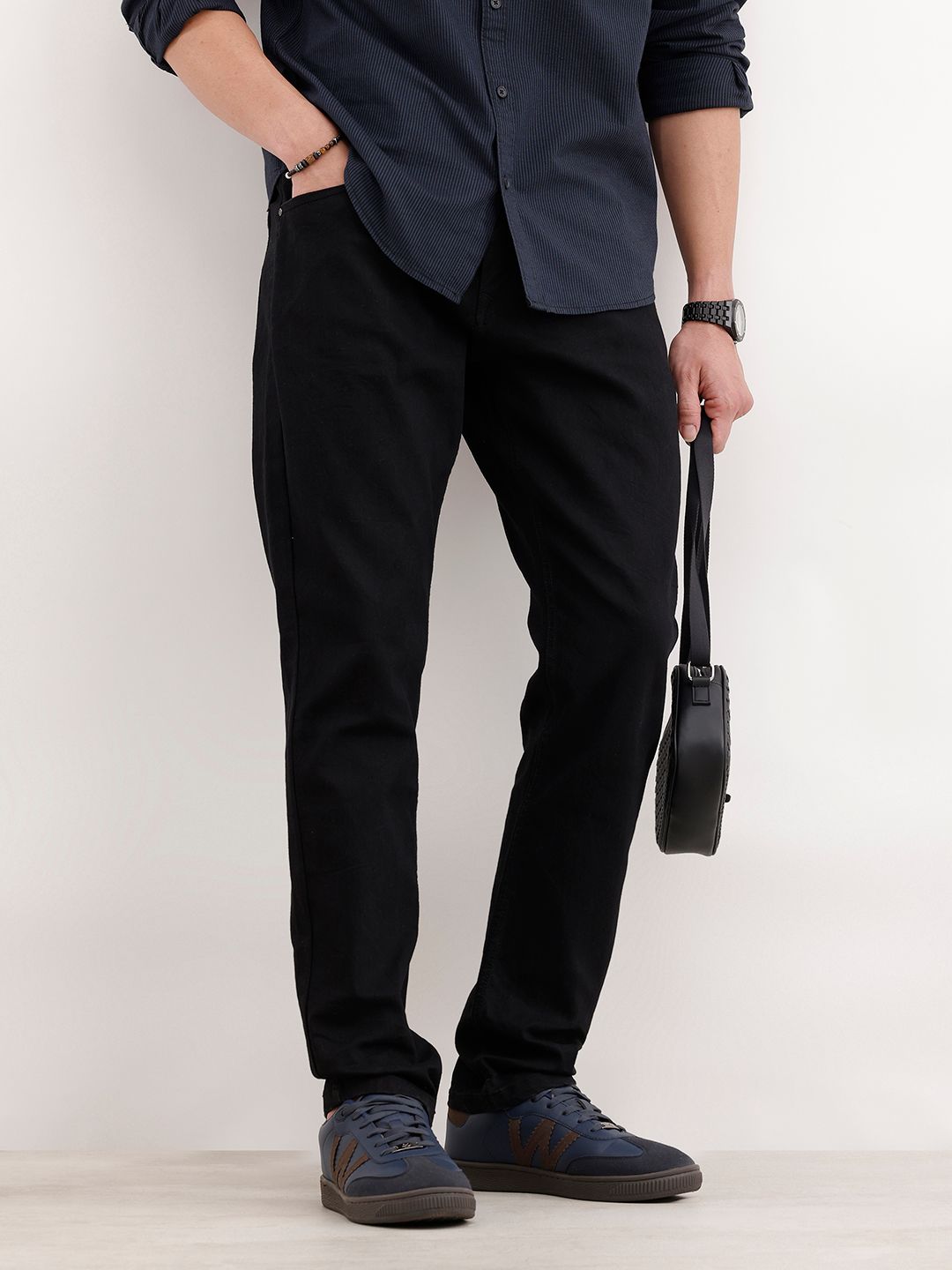 WROGN Men Slim Fit Mid-Rise Cotton Jeans