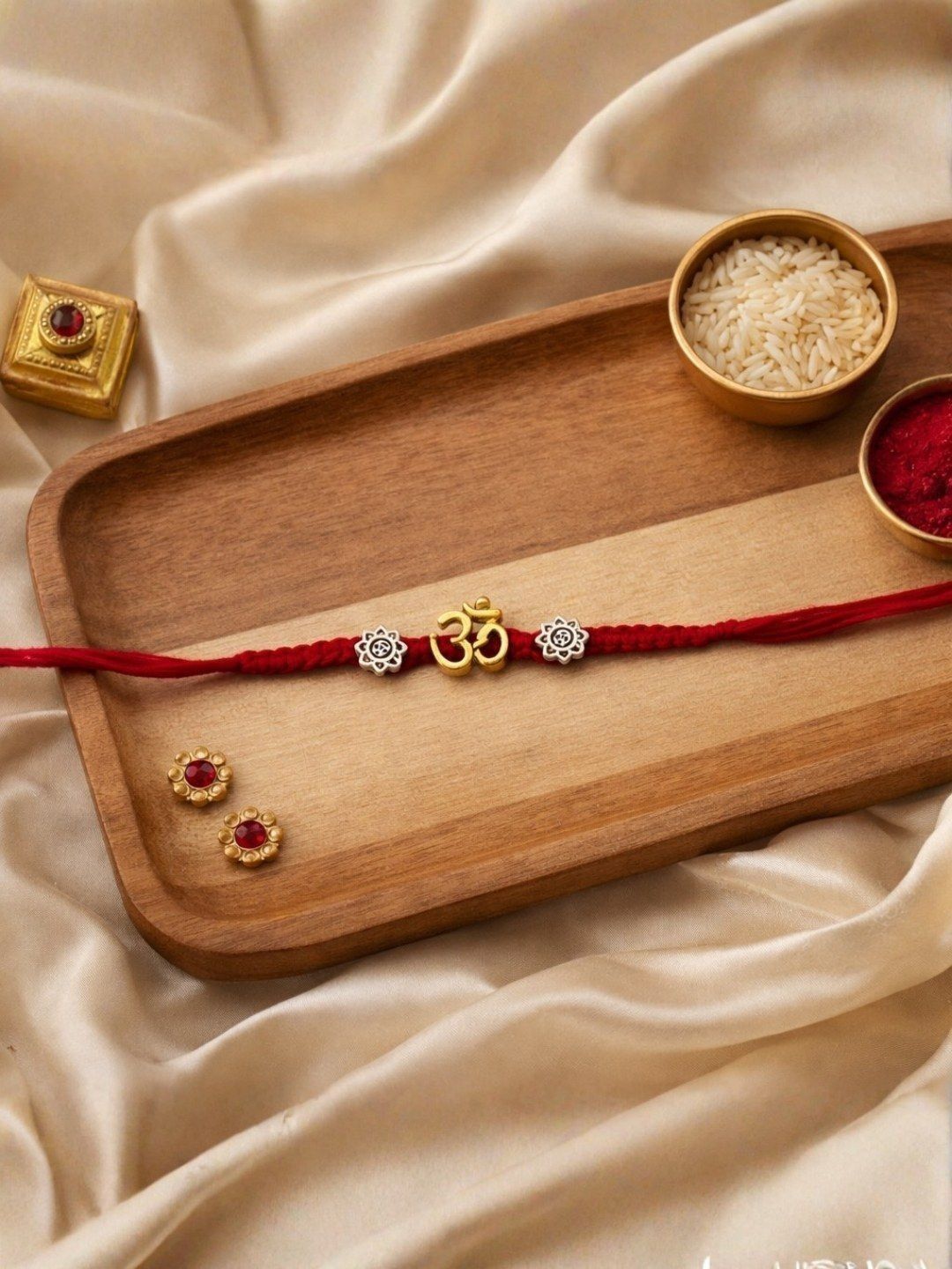 I Jewels Men Gold Plated Om Design Thread Rakhi with Roli Chawal & Raksha Bandhan Card