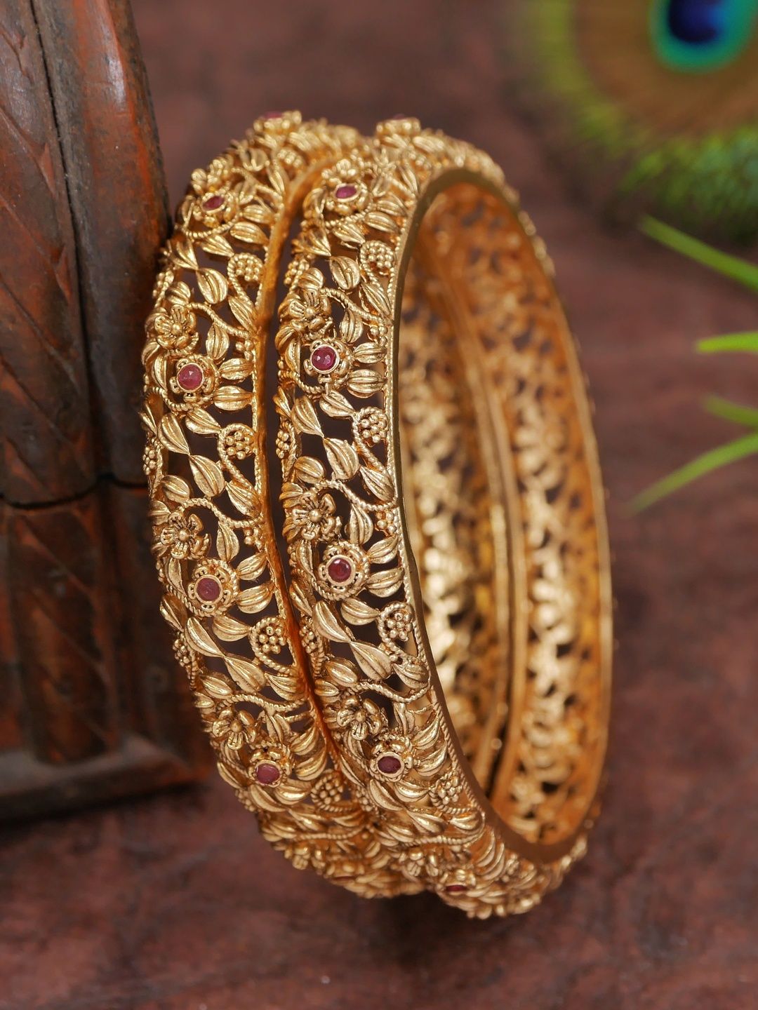 SGA FASHION Set of 2 Gold-Plated Antique American Diamond Bangles