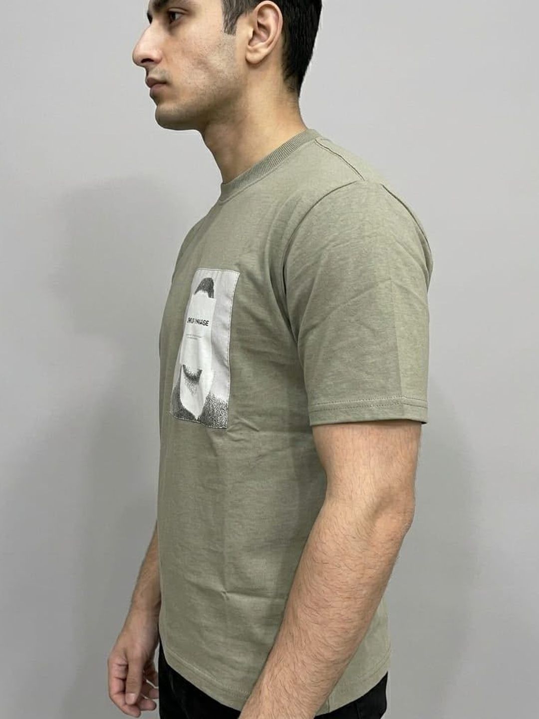 BIGCAPS Men Embroidered Casual T-shirt