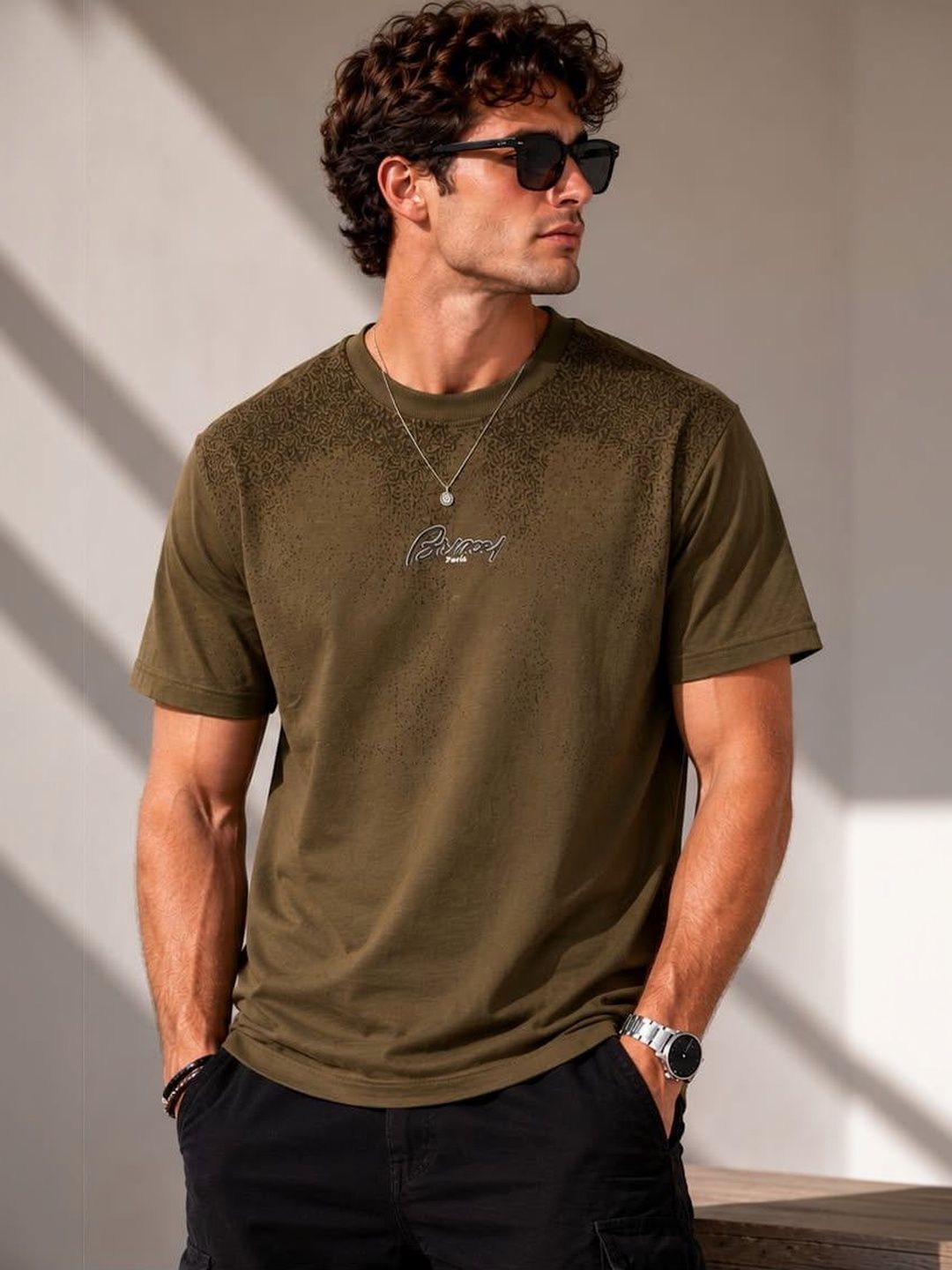 BIGCAPS Men Solid Round Neck Tshirt
