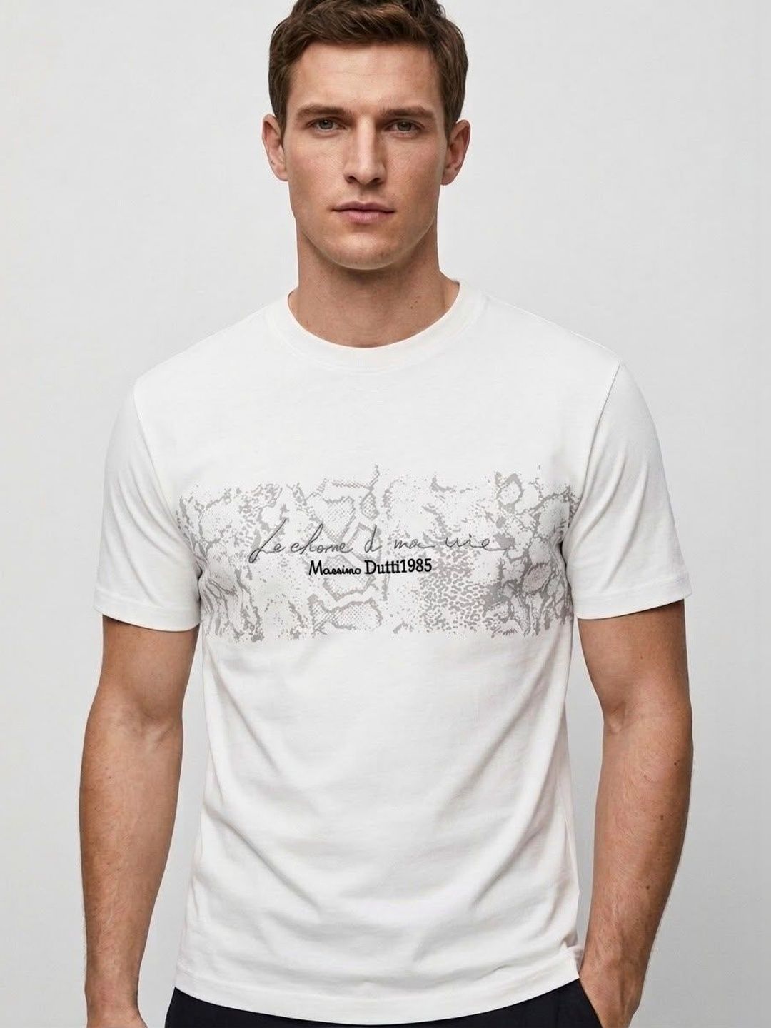 BIGCAPS Men Solid White T-Shirt