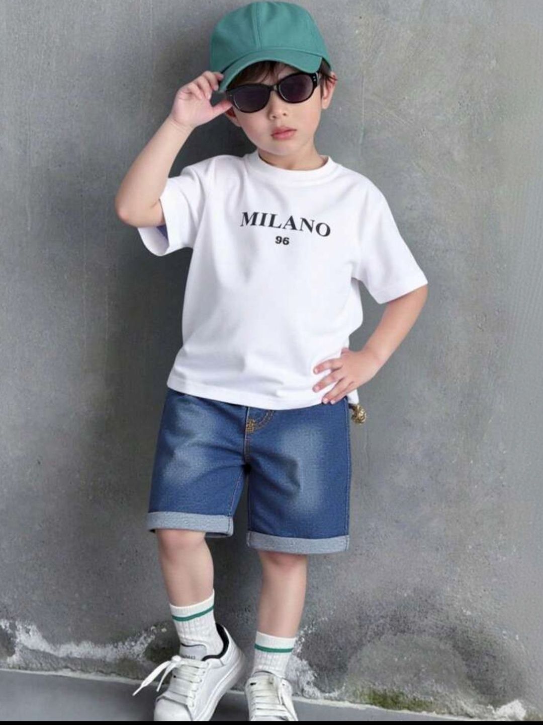 STAR BOYZ TRENDY WEAR Unisex Kids Printed T-shirt with Shorts