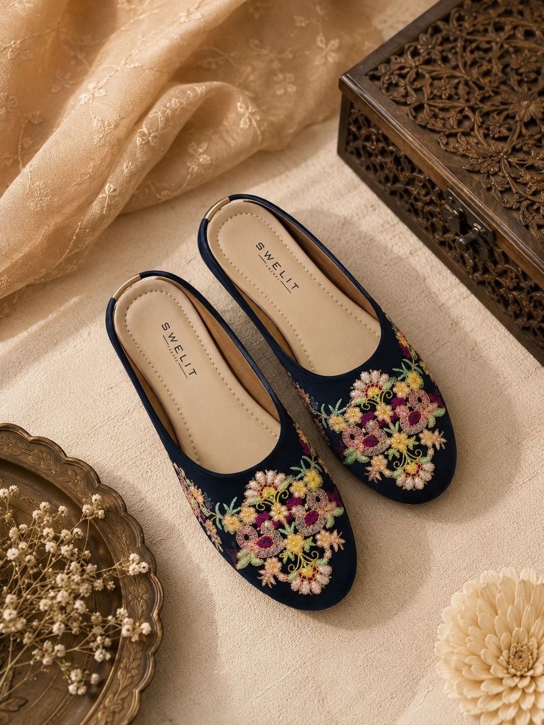 SWELIT ATELIER SWELIT ATELIER Women Shoe-Style Sandals