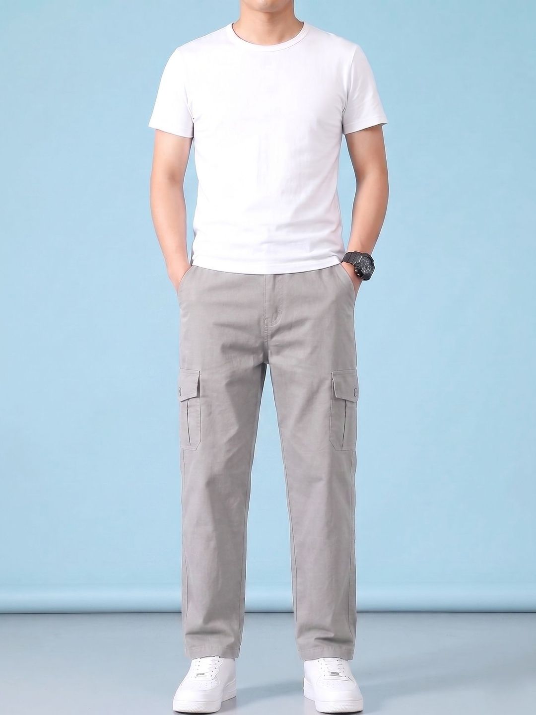 Roadster Men Relaxed Cargos Trousers