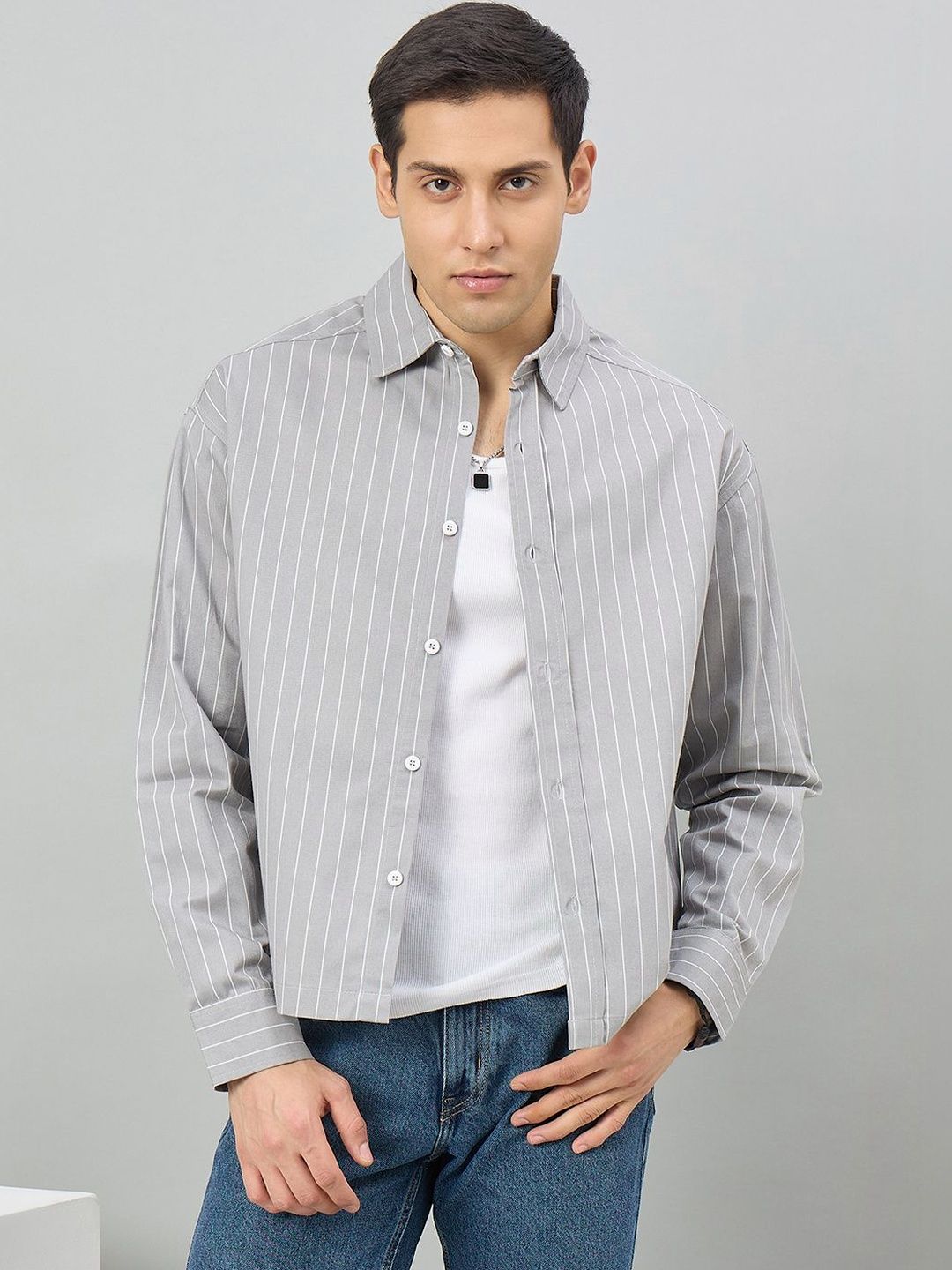CHIMPAAANZEE Men Boxy Striped Casual Shirt