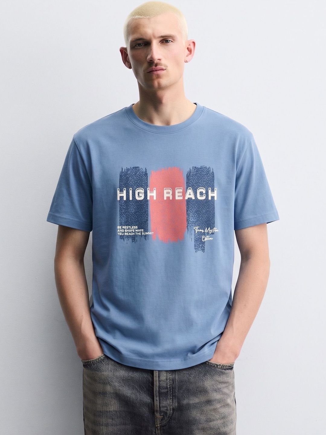 TMO Men Typography Printed T-shirt