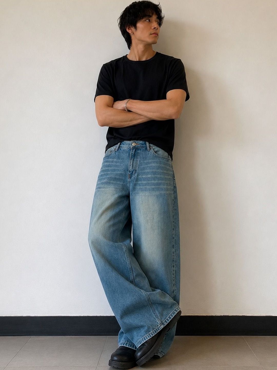 Line out line Men Wide Leg High-Rise Low Distress Heavy Fade Jeans