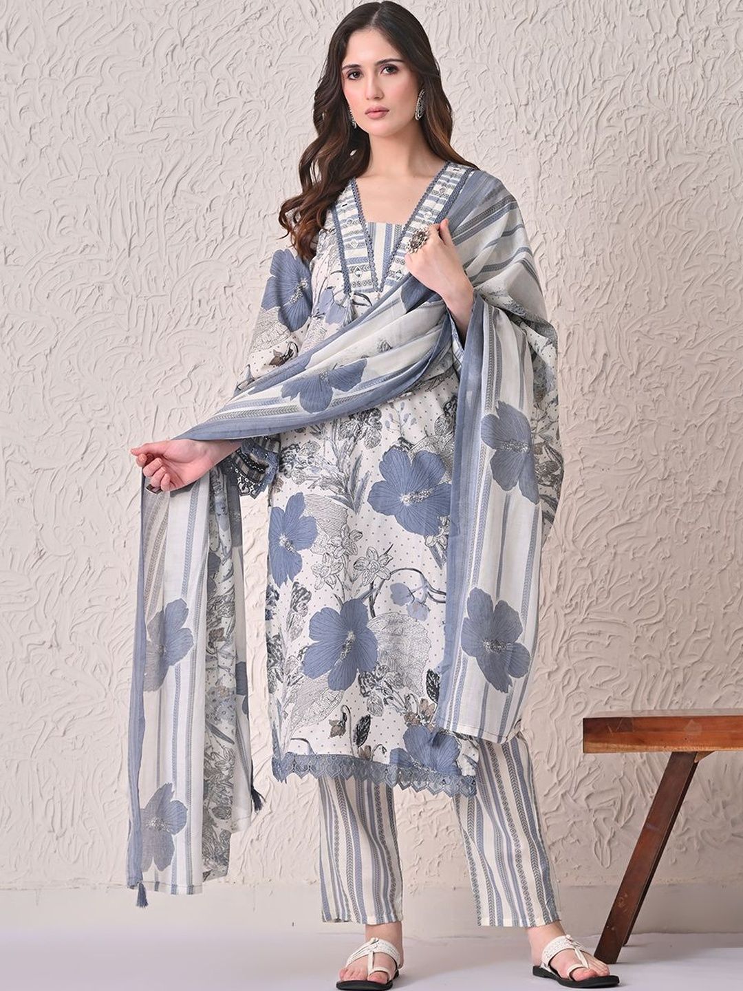 Women Printed Kurta with Trousers With Dupatta Sabhyata Women Floral Printed Regular Pure Cotton Kurta with Trousers & With Dupatta
