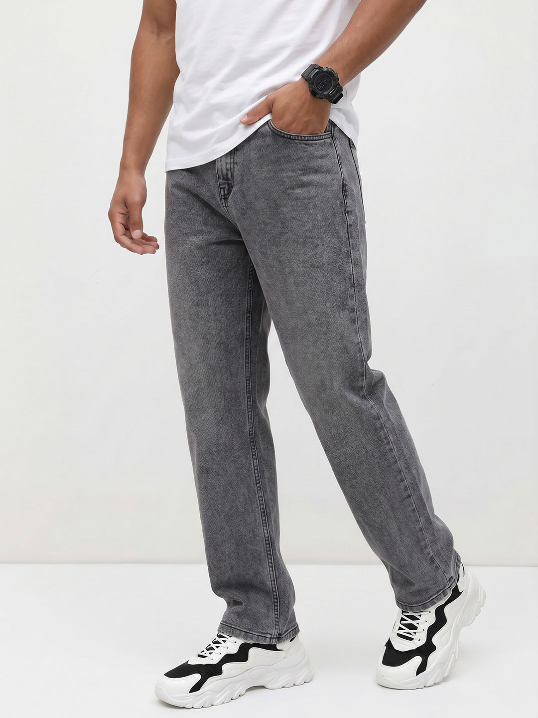The Roadster Life Co. Men Straight Fit Heavy Fade Stretchable Jeans