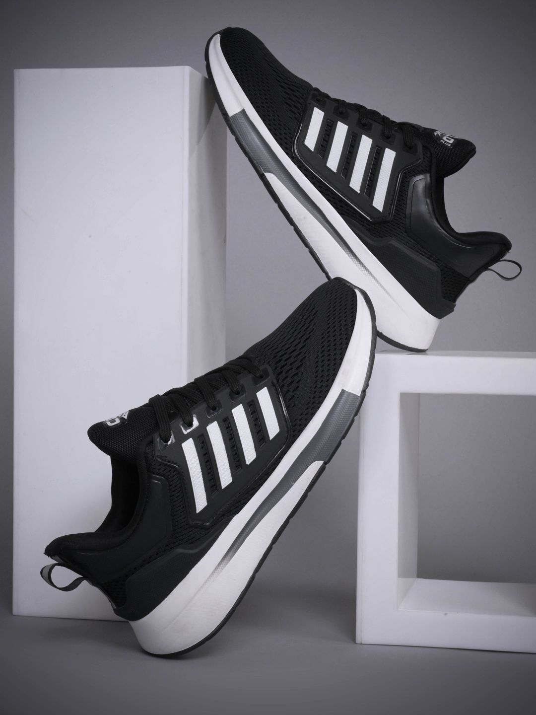 CLD Men Mesh Running Non-Marking Shoes