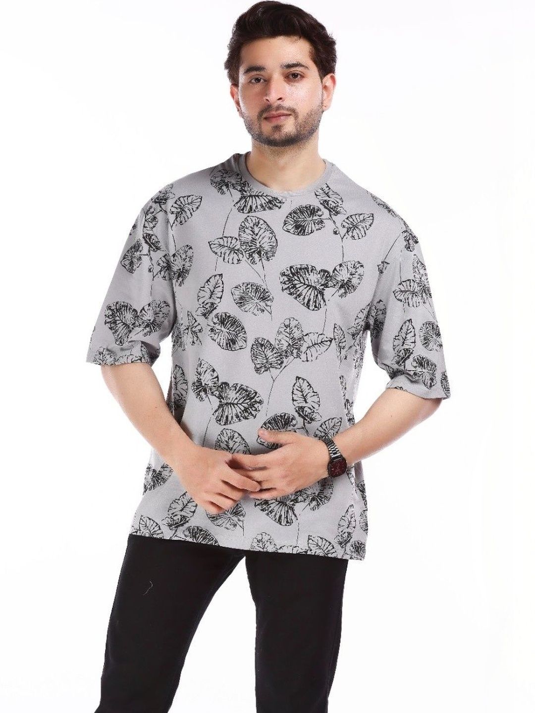 E-MAX Men Floral Printed Drop-Shoulder Sleeves T-shirt