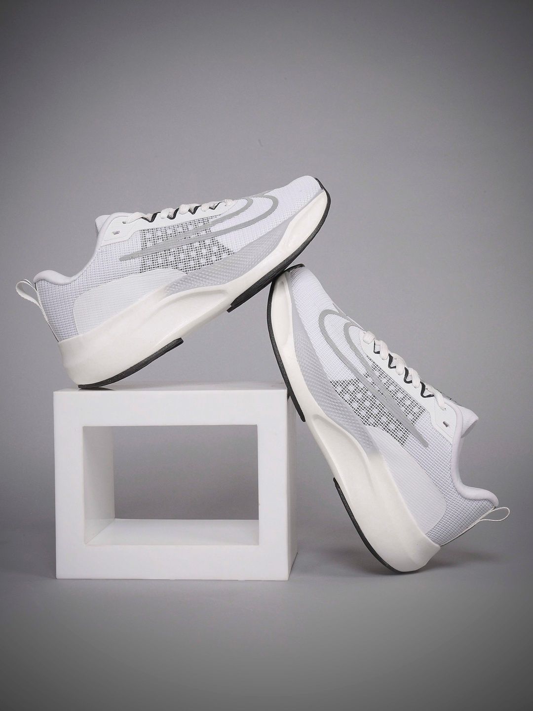 CLD Men Mesh Running Shoes