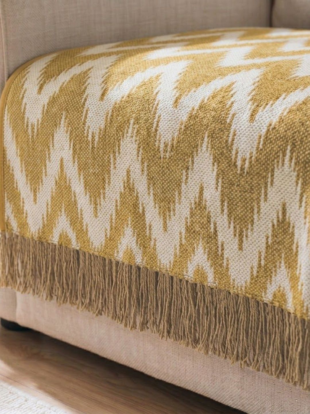 Saral Home Saral Home Beige Printed Cotton Blend 1 Piece Sofa Cover Without Arms