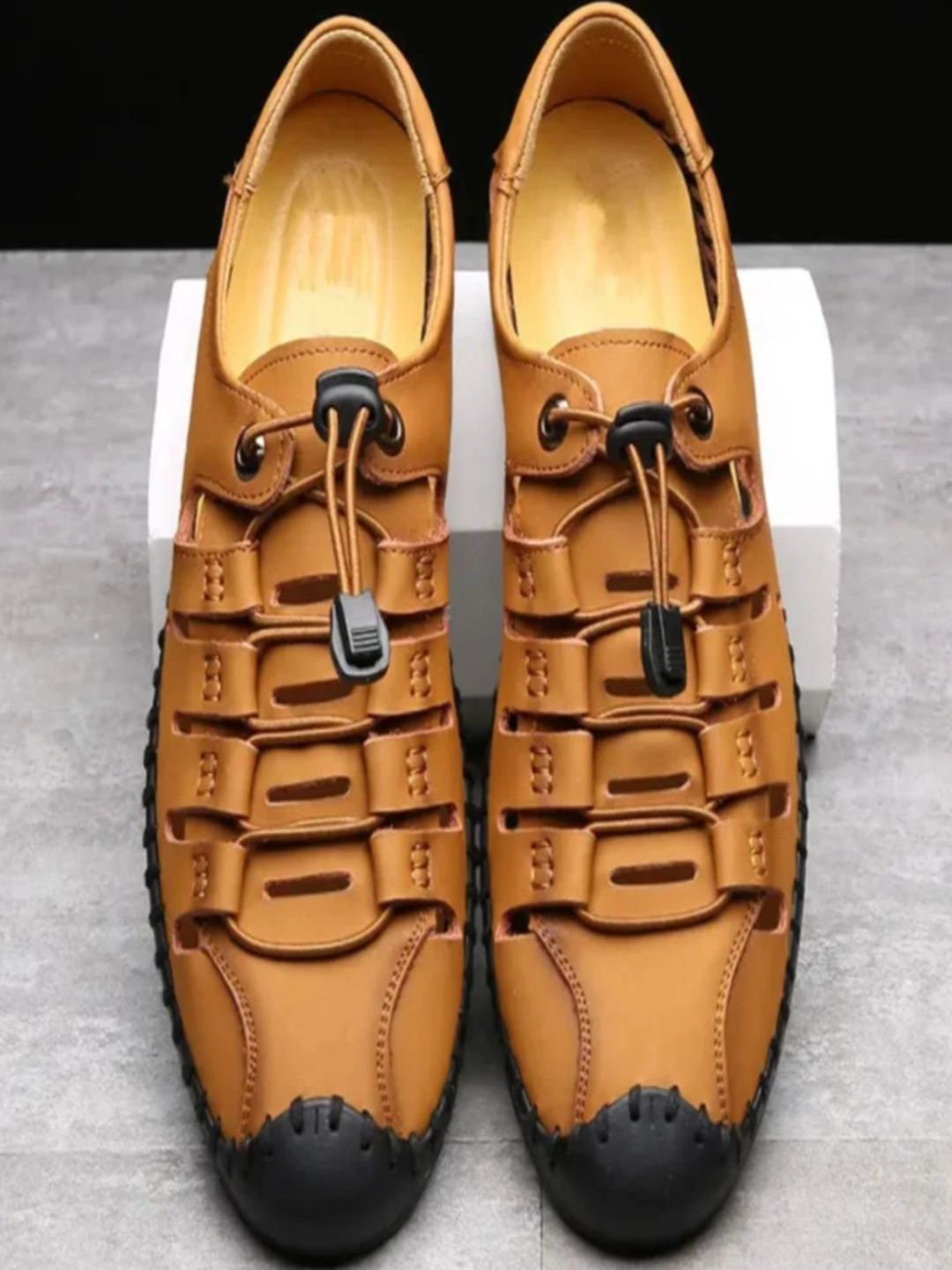 VOBLAND Men Leather Shoe-Style Sandals