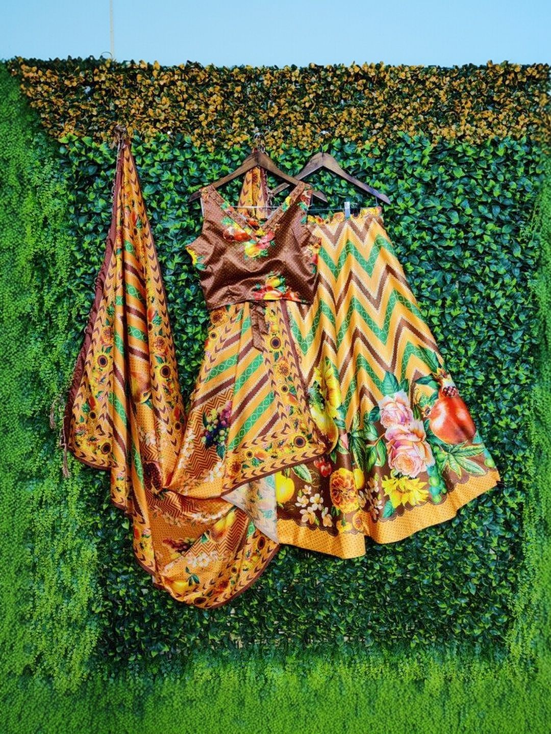 KAHIRAA WHOLETEX Printed Semi-Stitched Lehenga & Unstitched Blouse With Dupatta