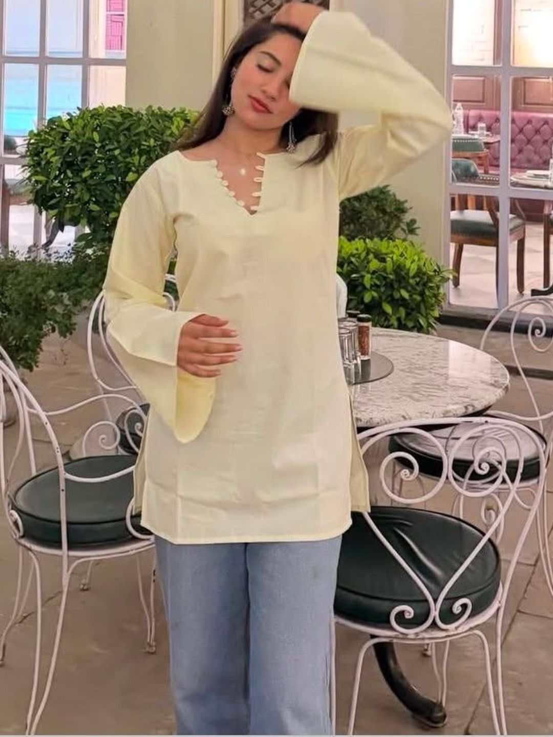 AAFAMI Women Bell Sleeves Handloom Kurta