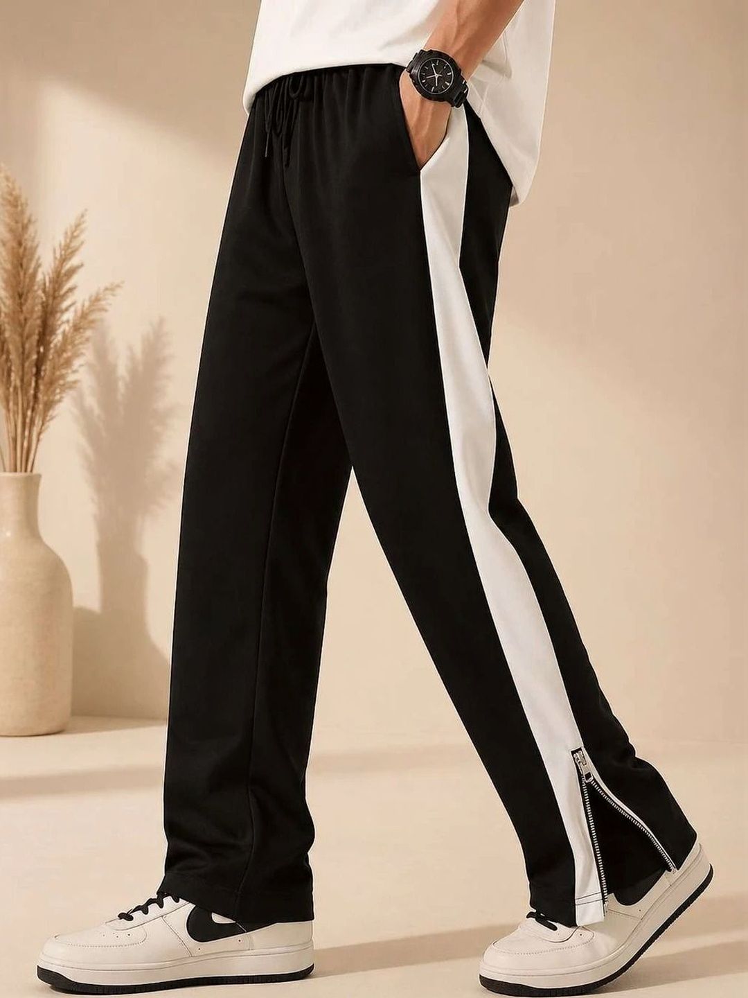 SIXTEENLINES Men Relaxed Fit Colourblocked Track Pants