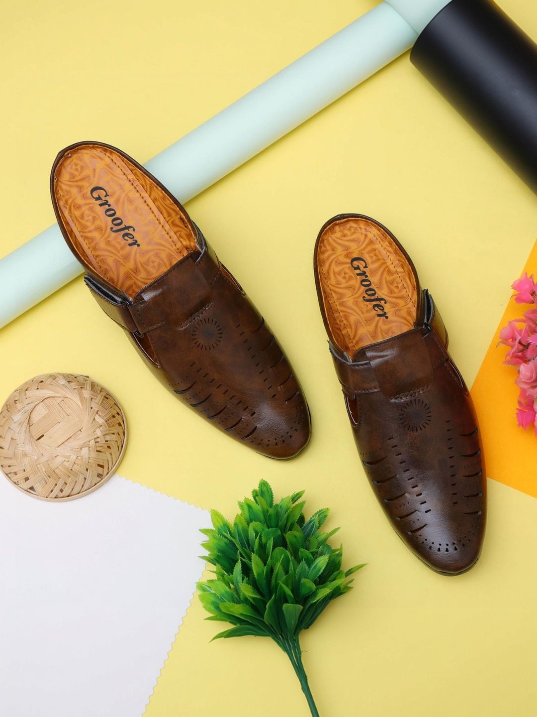 Groofer Men Velcro Shoe-Style Sandals