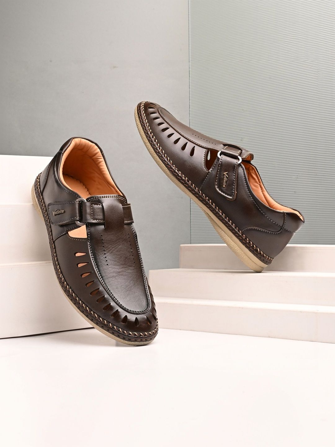Vellinto Men Shoe-Style Sandals