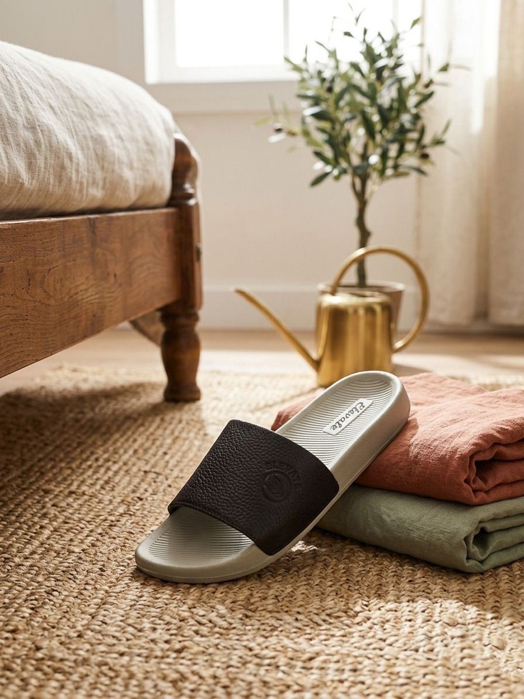 ELEVATE STEPS Men Sliders