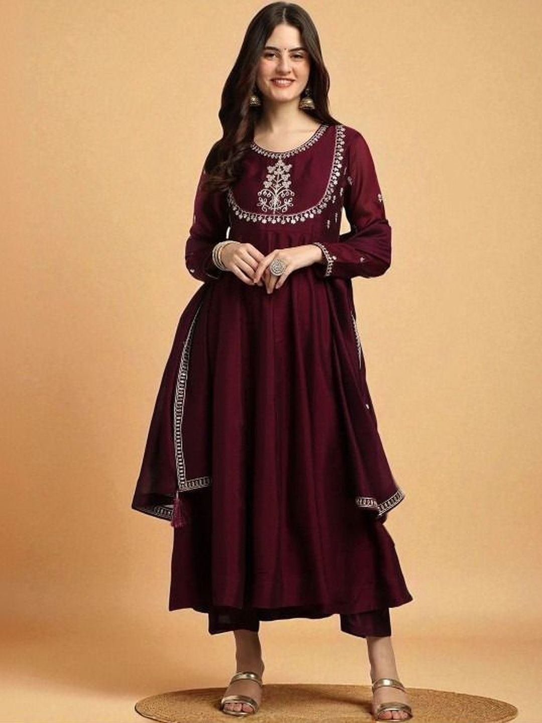 BAMSOM WEAR BAMSOM WEAR Women Ethnic Motifs Embroidered Empire Thread Work Kurta with Trousers & With Dupatta