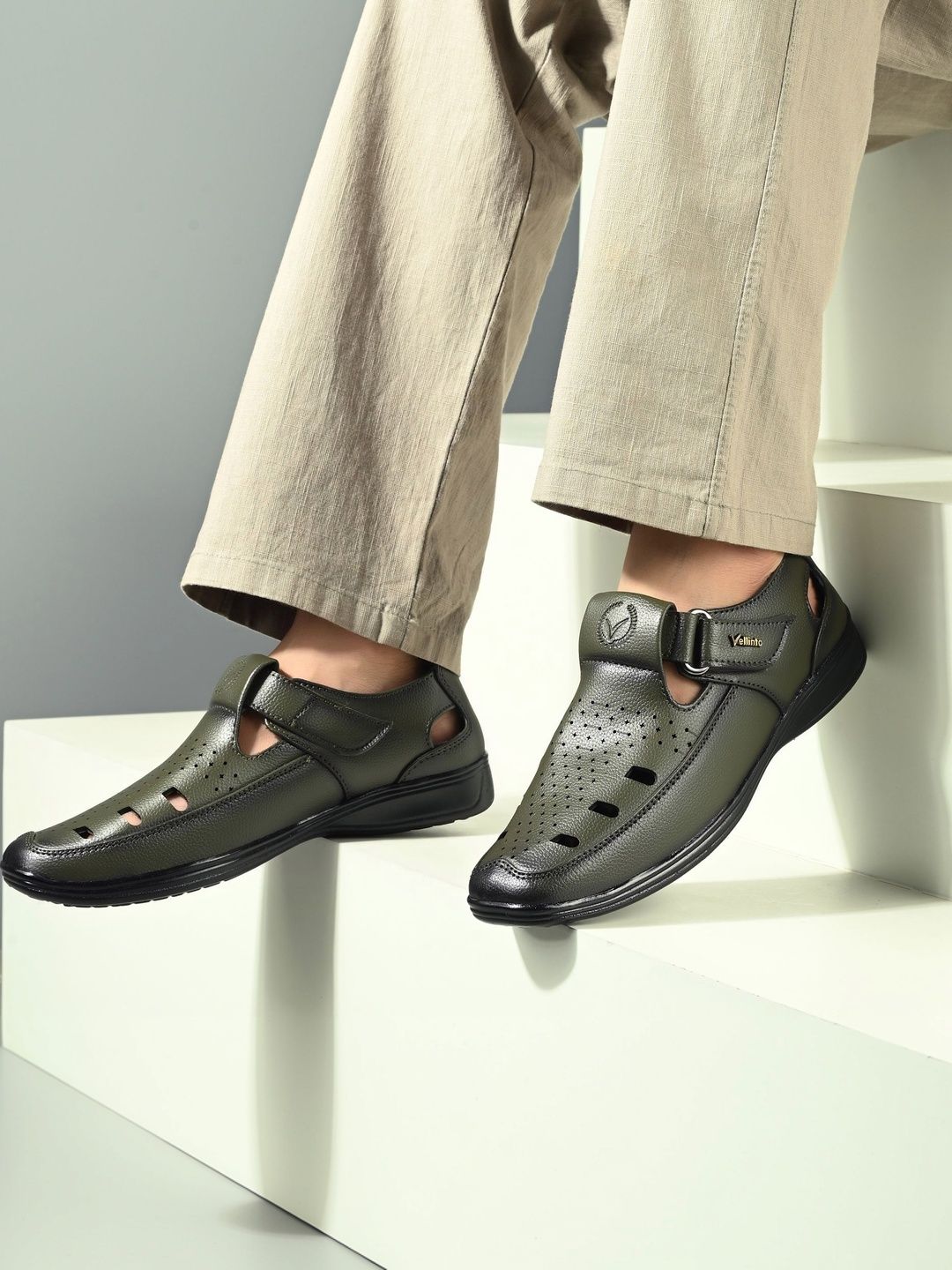 Vellinto Men Shoe-Style Sandals