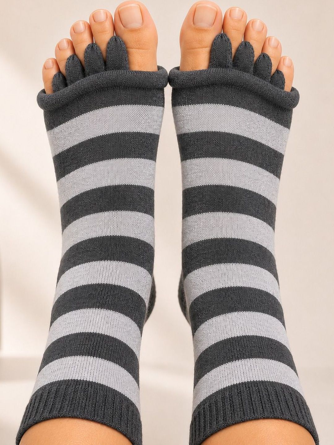 USOXO Unisex Cotton Striped Above Ankle Socks