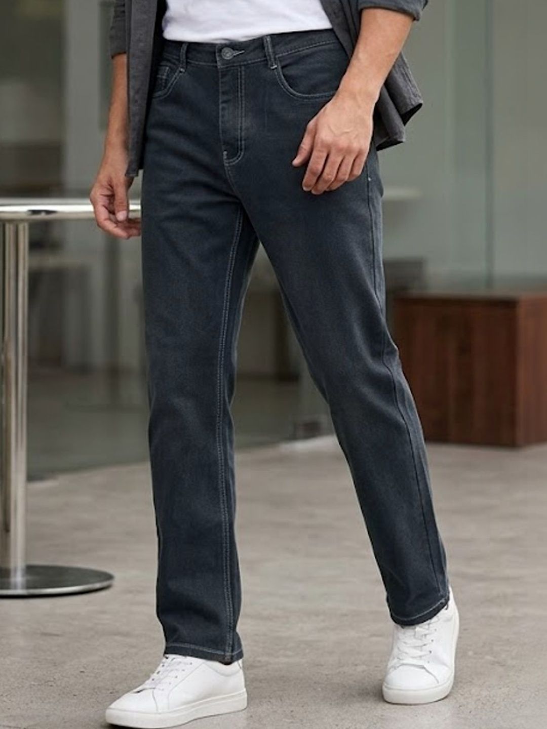 Urbano Fashion Men Straight Fit Mid-Rise Stretchable Jeans