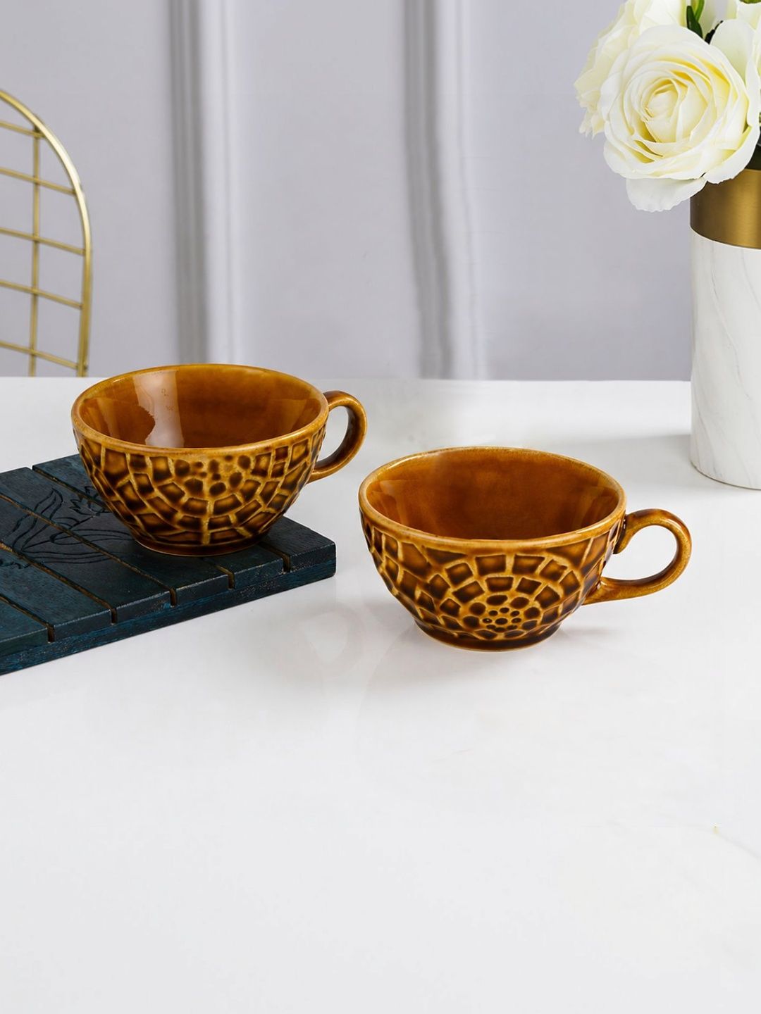 StyleMyWay Brown Crafted Ceramics Textured Ceramic Glossy Cups Set of Cups and Mugs