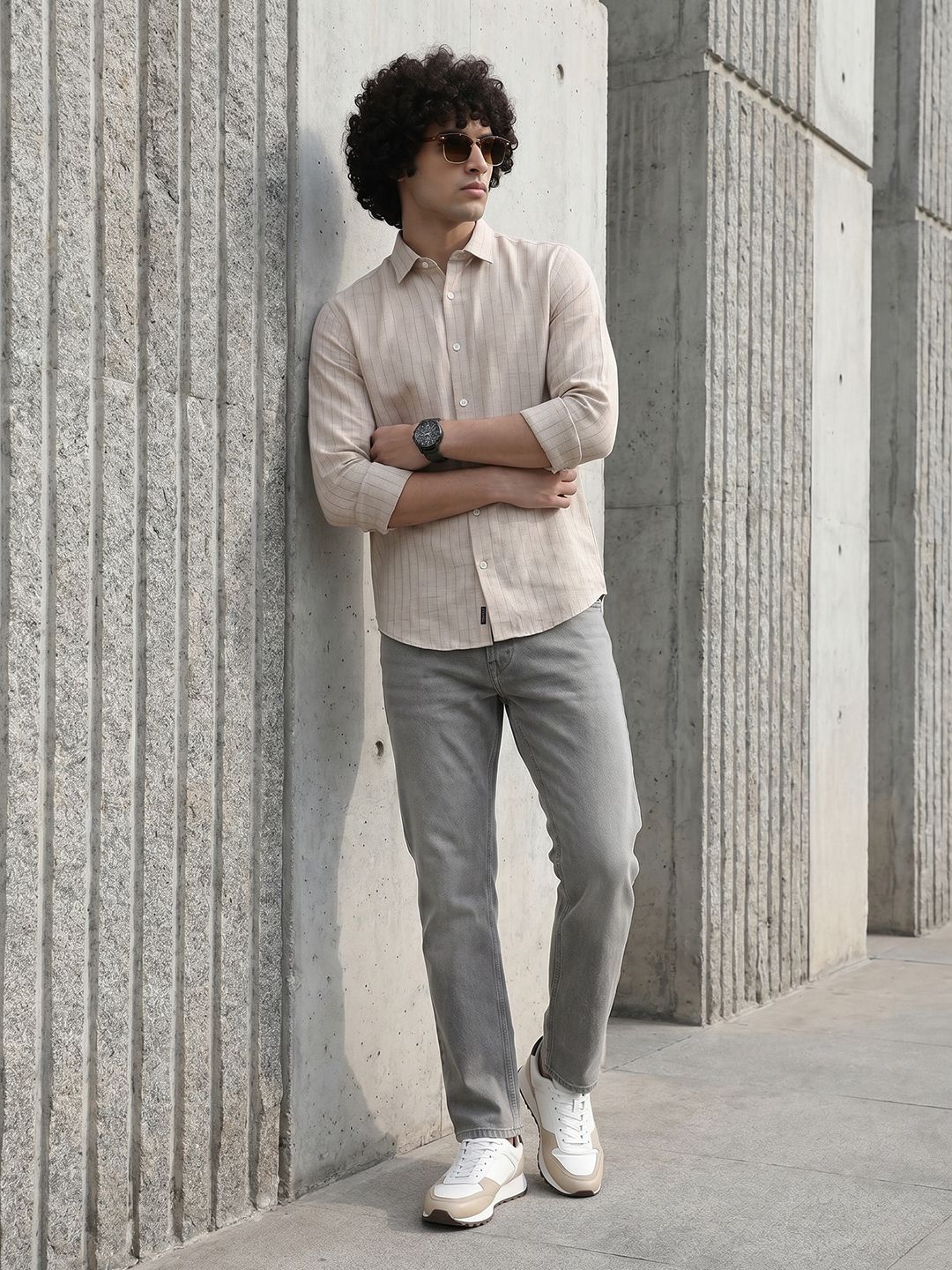 The Roadster Lifestyle Co. Men Premium Cotton Linen Slim Fit Striped Casual Shirt