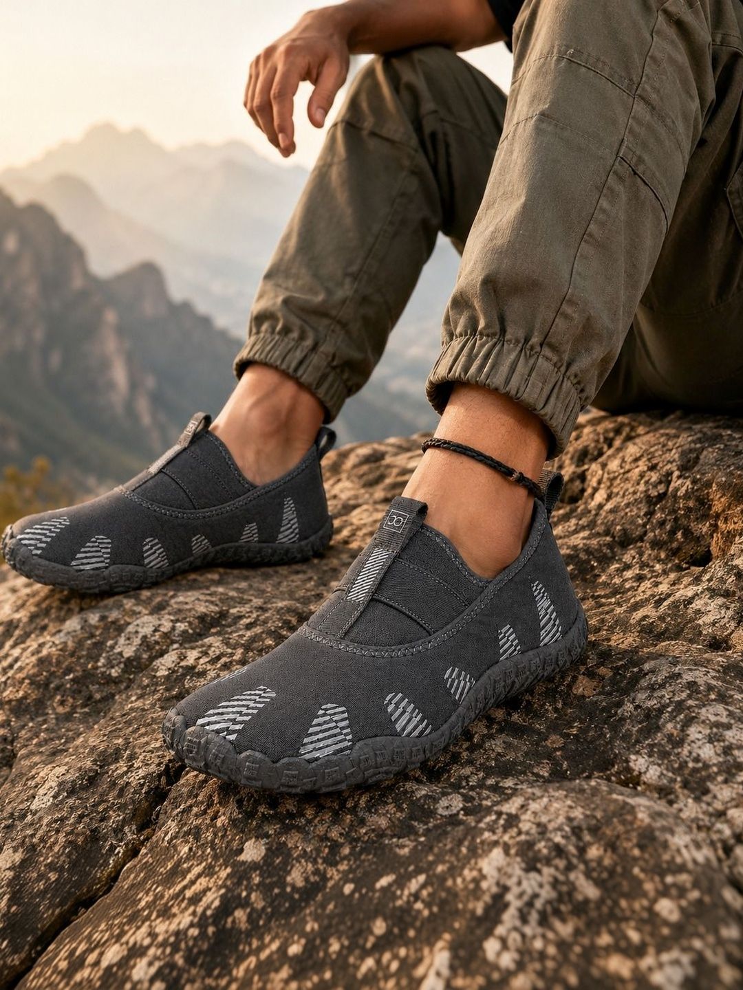 JO Men Mesh Walking Shoes