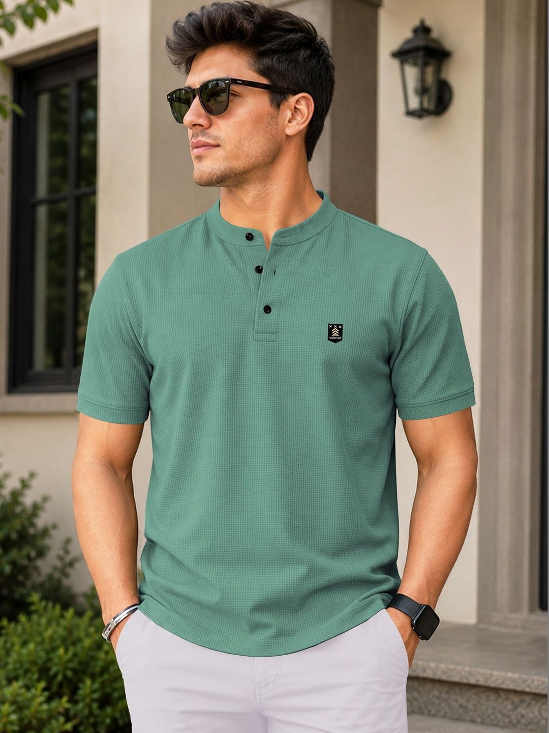 VeBNoR Brand Logo Mandarin Collar Pockets T-shirt