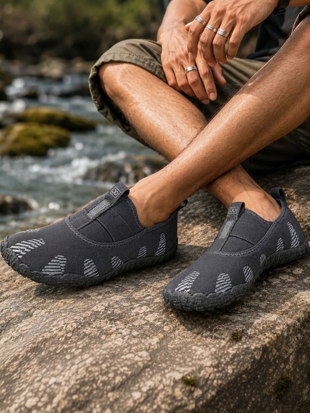 JO Men Mesh Walking Shoes