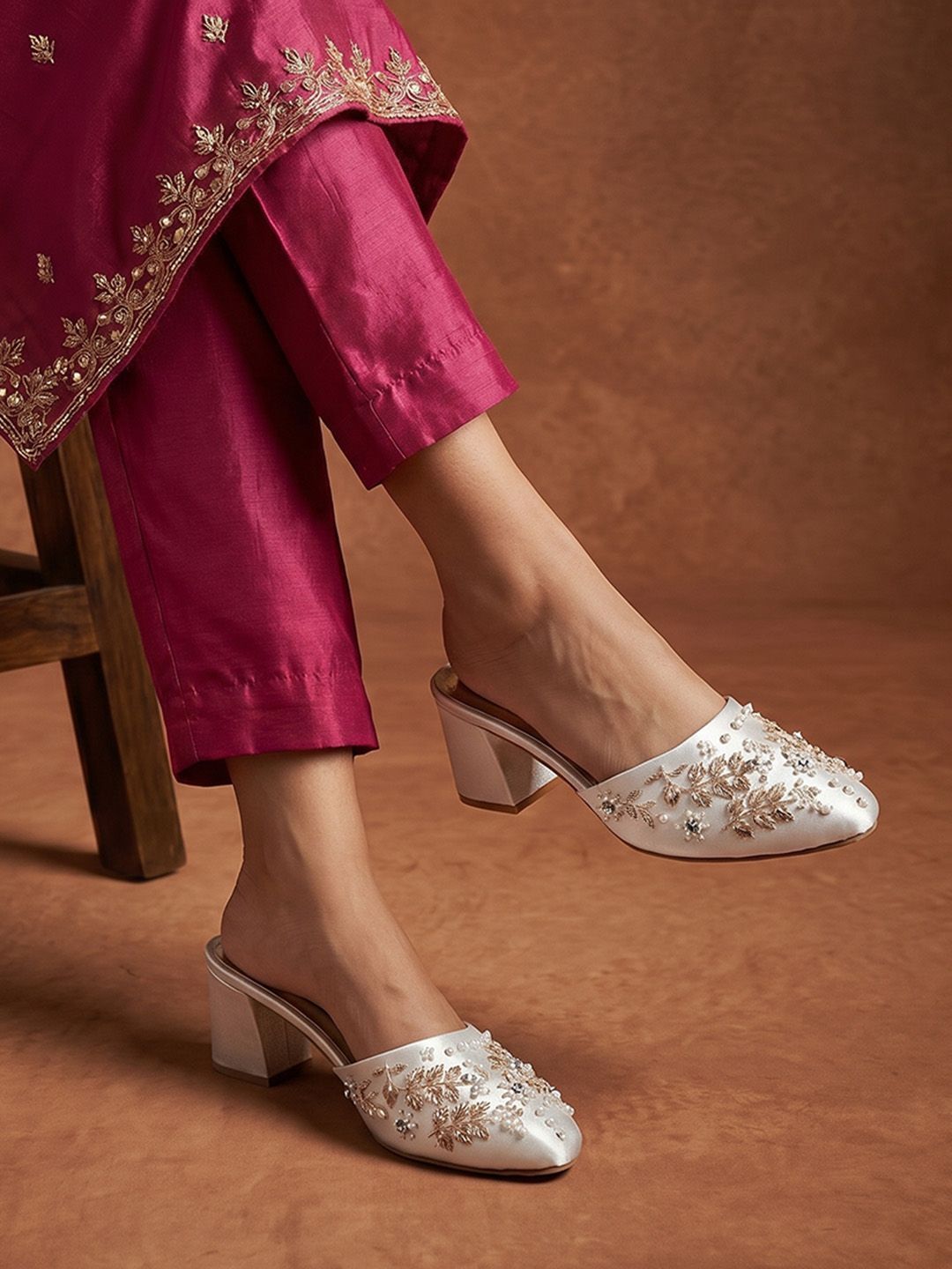 House of Pataudi House of Pataudi Women Embellished Wedge Heels