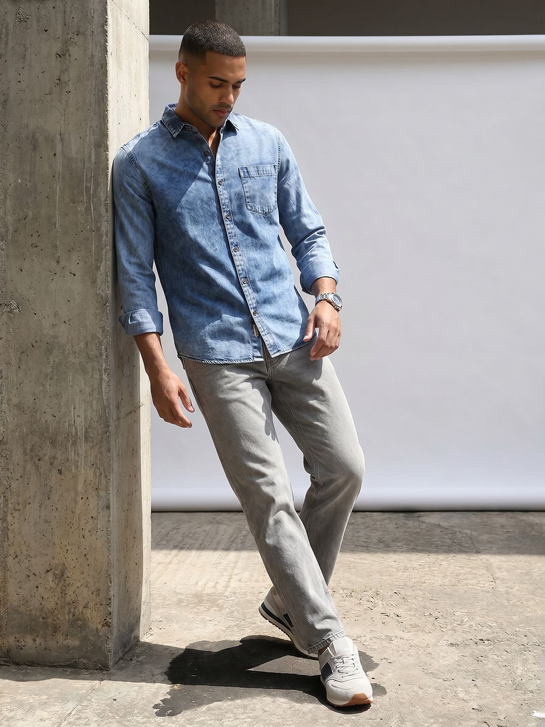 The Roadster Life Co. Washed Pure Cotton Slim Fit Casual Shirt
