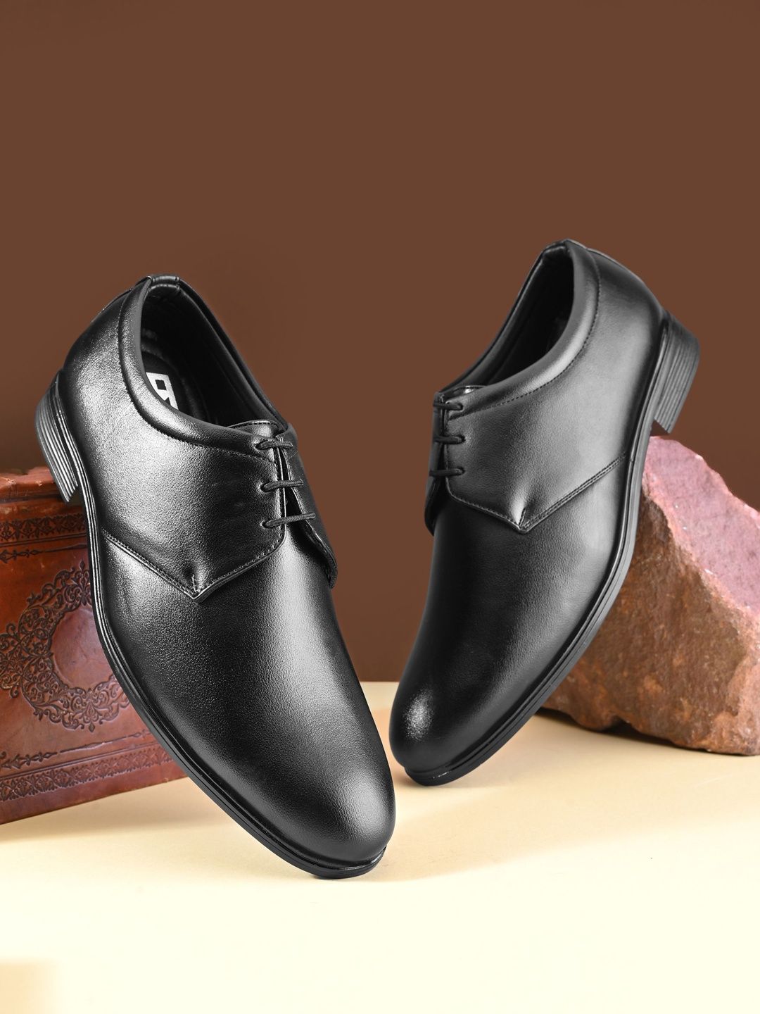 Here&Now Men Black Synthetic Leather Formal Solid Lace Up Derby Shoes