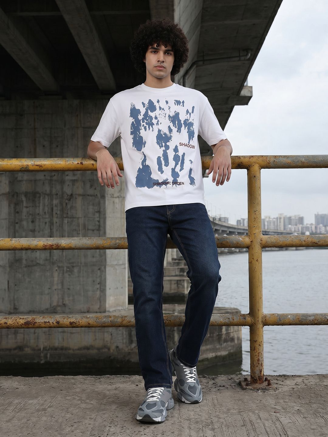 The Roadster Life Co. Men Dark Shade Stretchable Jeans