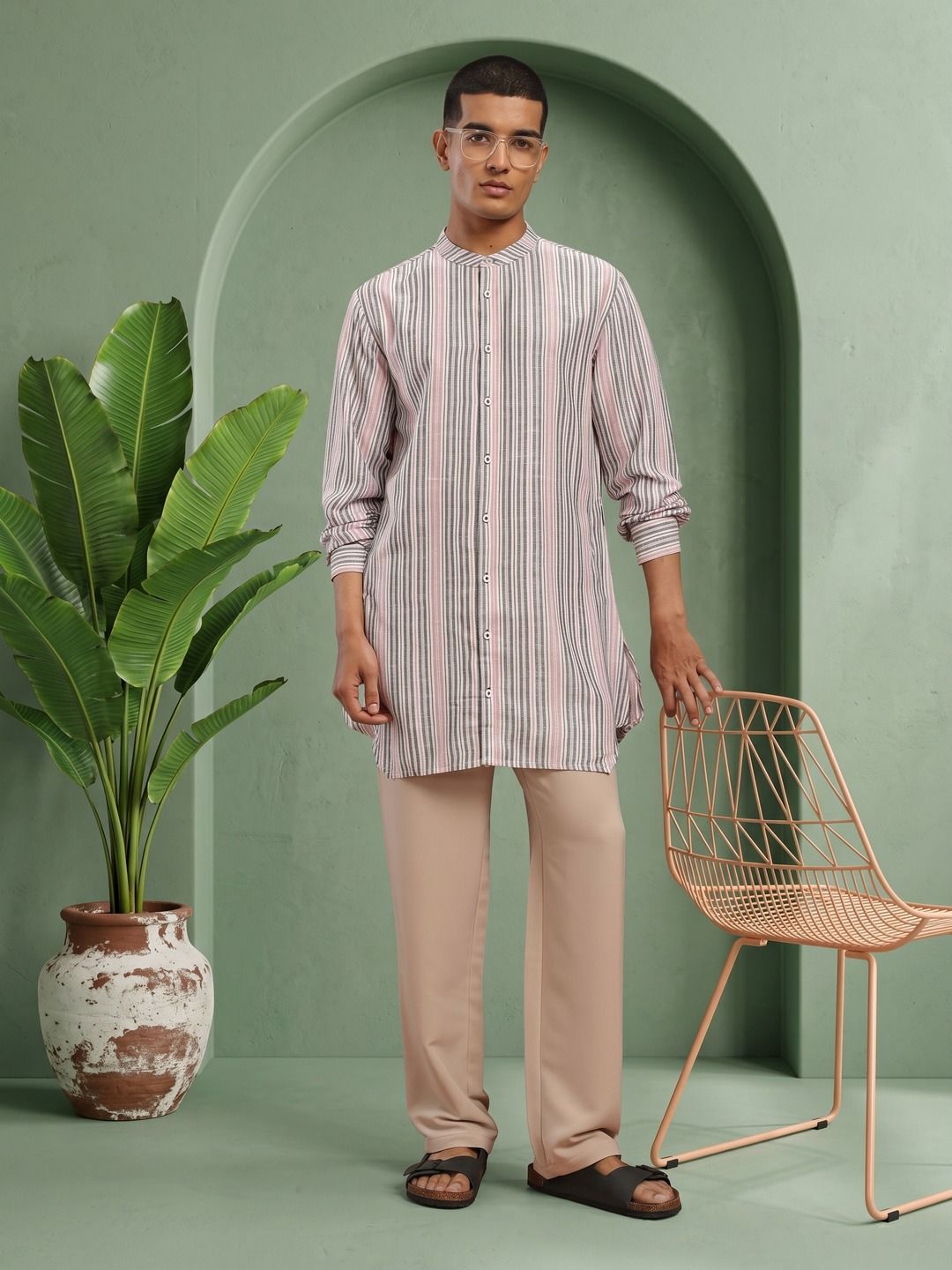 Sangria Mandarin Collar Striped Cotton Kurta