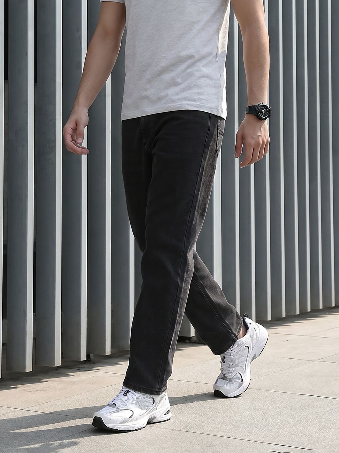 The Roadster Life Co. Men Relaxed Fit Stretchable Jeans