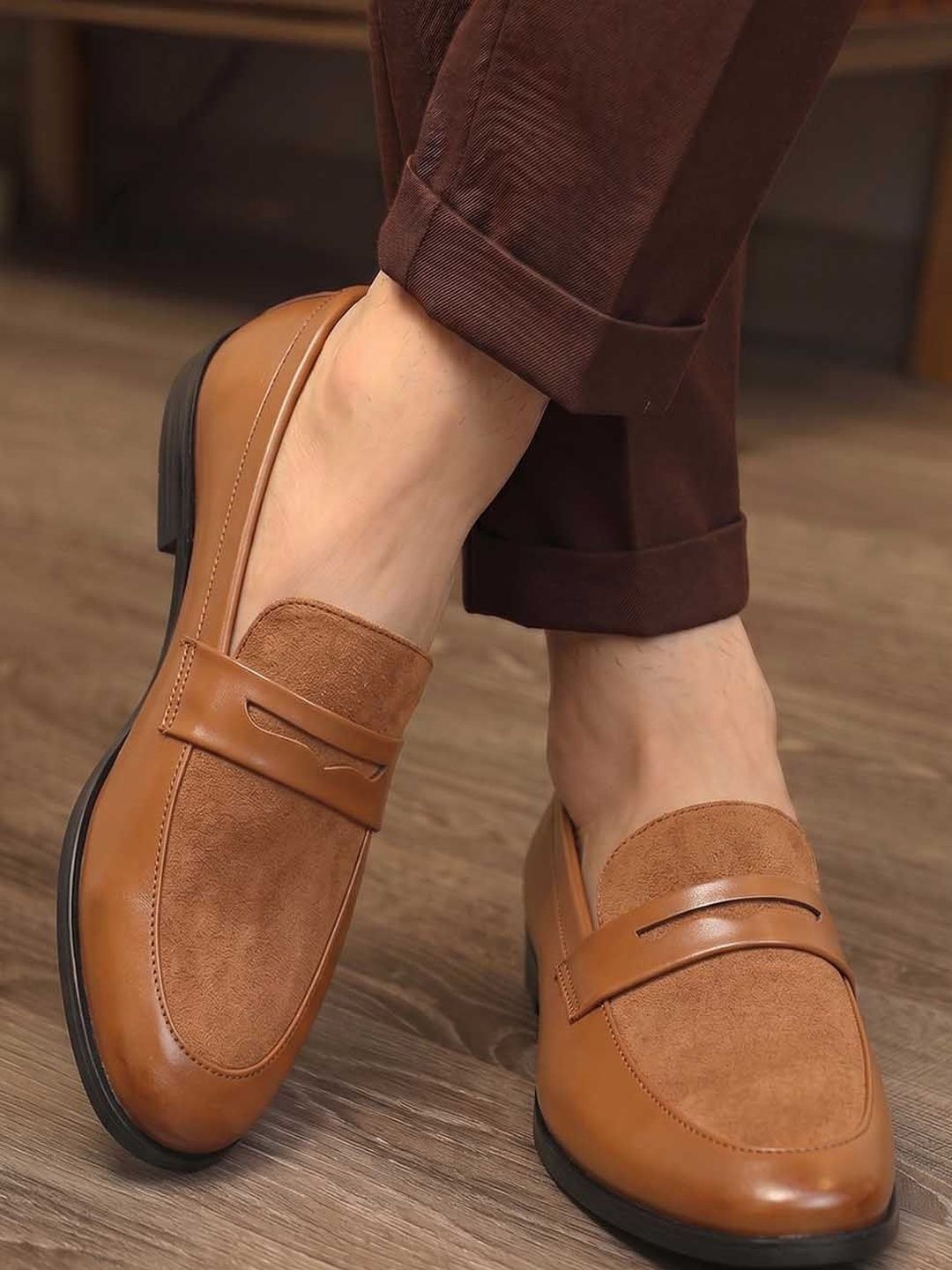 HERE&NOW Men Tan Brown Round-Toe Formal Loafers
